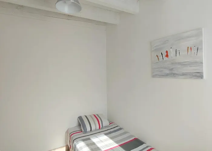 Mazet A 5 Minutes D'uzes Apartmán
